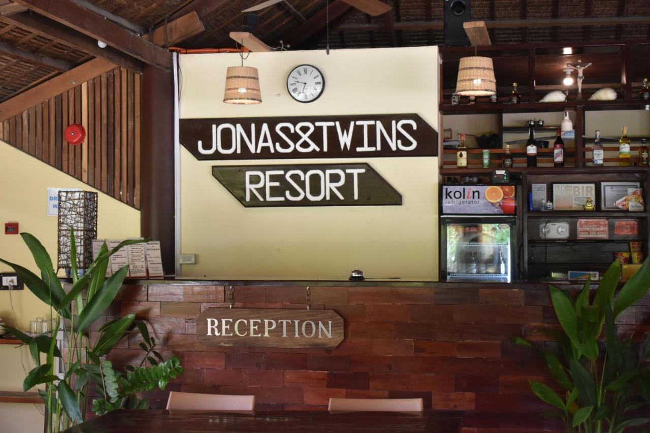 Jonas And Twins Resort General Luna  Bagian luar foto
